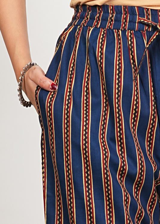 Plus Size Kurta Women's Printed Cotton Calf Length V-Neck 3/4th Sleeve Straight Kurta Pant And Duptta (Navy)