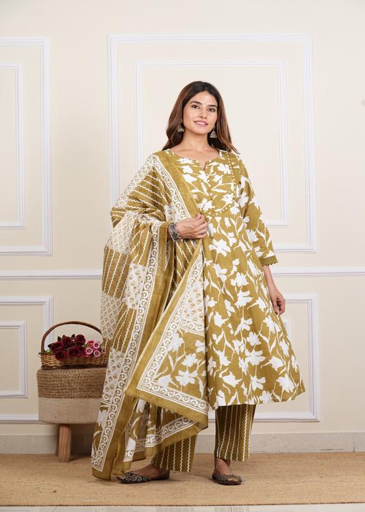 Plus Size Kurta Women's Cotton Ankle Length Notch Neck 3/4 Sleeves Floral Print Mirror Work Anarkali With Pant And Duptta