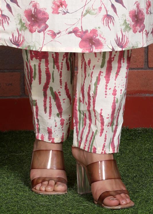 Plus Size Kurta Women's Floral Printed Embroidered Kurta with Pant & Dupatta Set