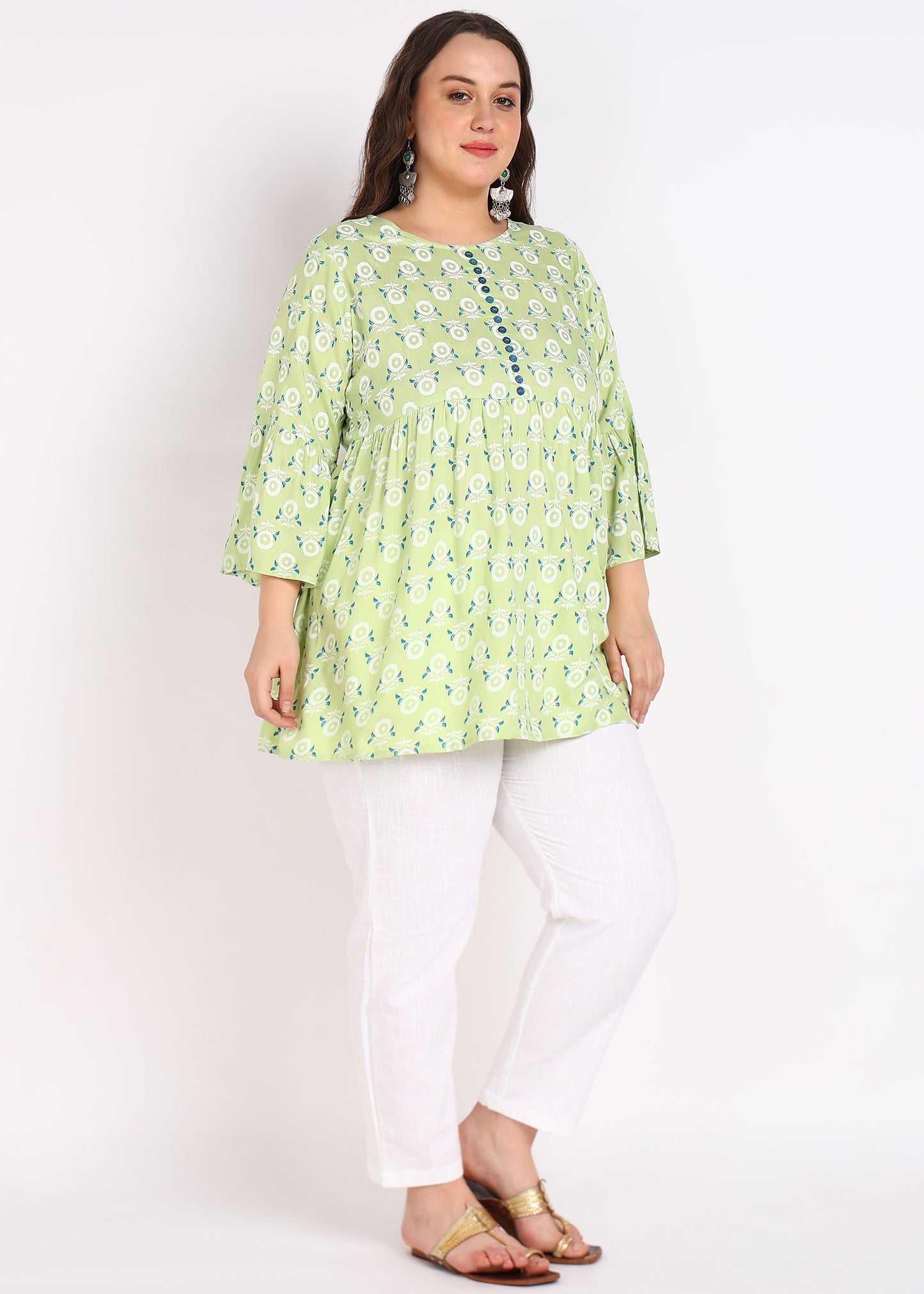 Refreshing Green Plus Size Kurta – Elegant & Comfortable