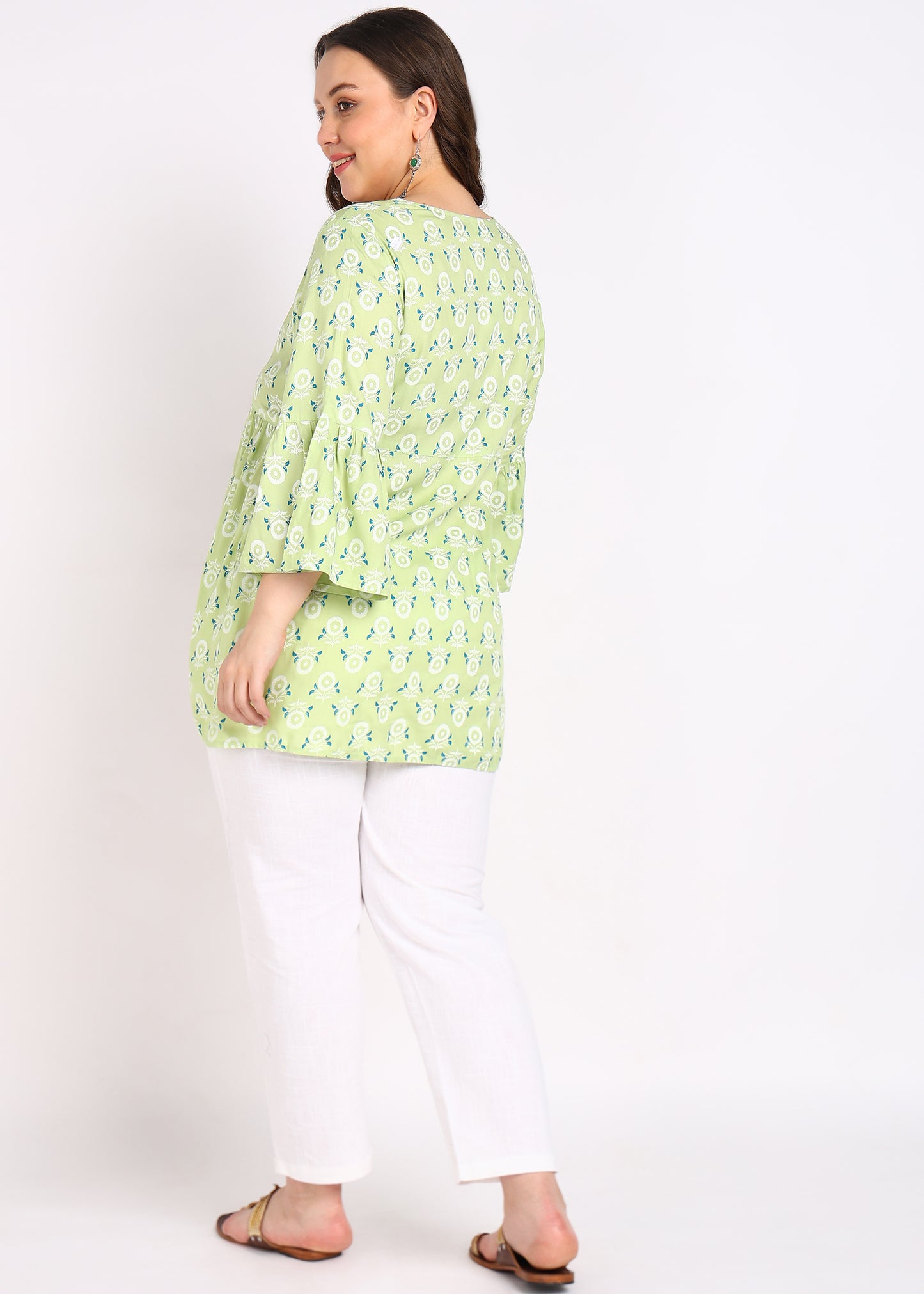 Refreshing Green Plus Size Kurta – Elegant & Comfortable